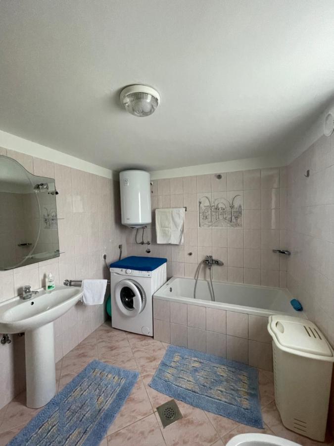 Apartment Benky Pićan Eksteriør bilde