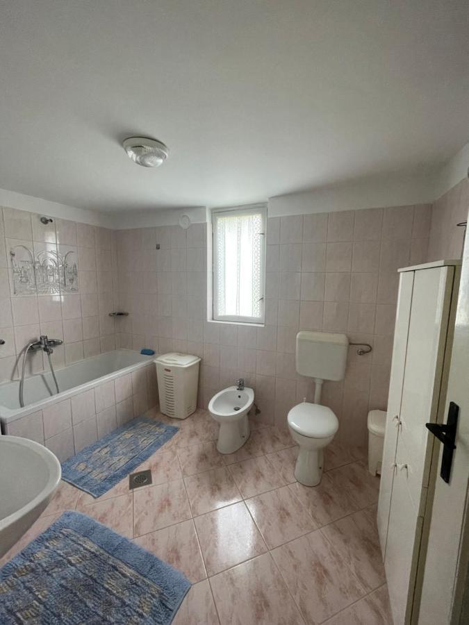 Apartment Benky Pićan Eksteriør bilde